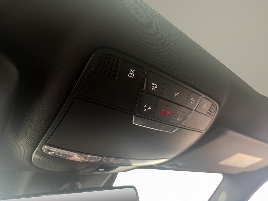 Vehicle Image 29