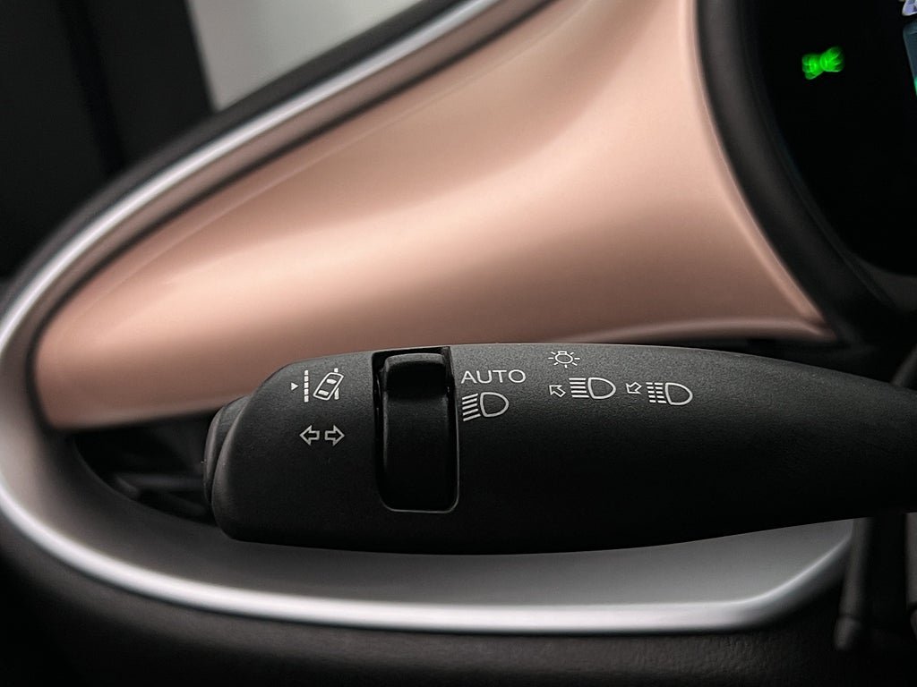 Vehicle Image 27