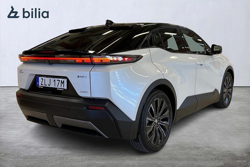 Vehicle Image 19