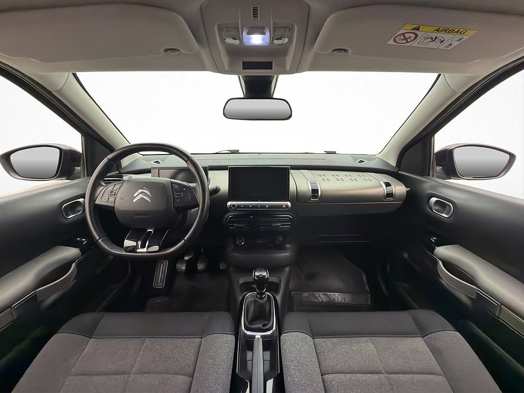 Vehicle Image 13