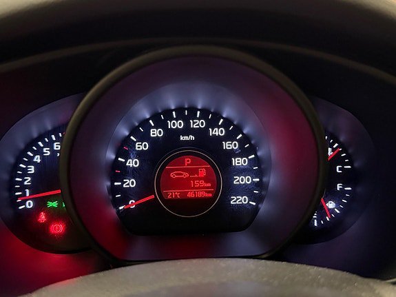 Vehicle Image 13