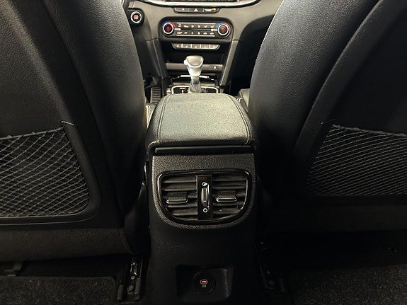 Vehicle Image 27