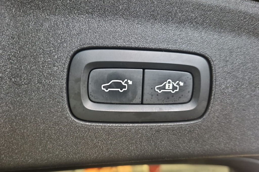 Vehicle Image 42