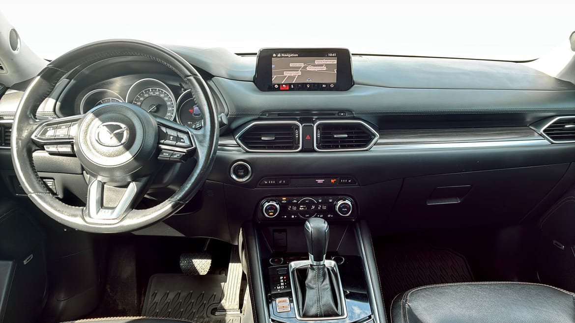 Vehicle Image 10