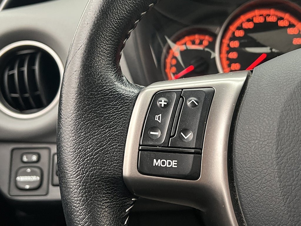 Vehicle Image 16