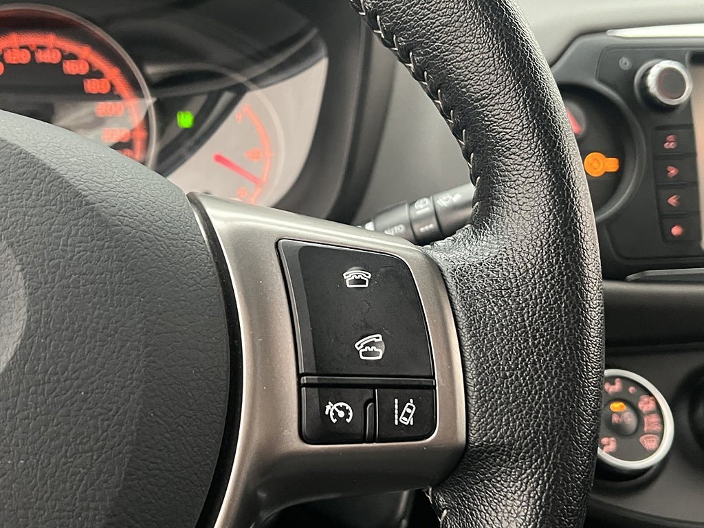 Vehicle Image 17