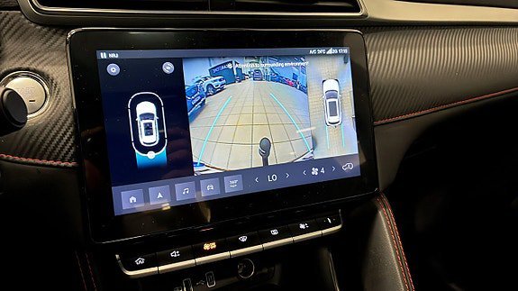 Vehicle Image 15