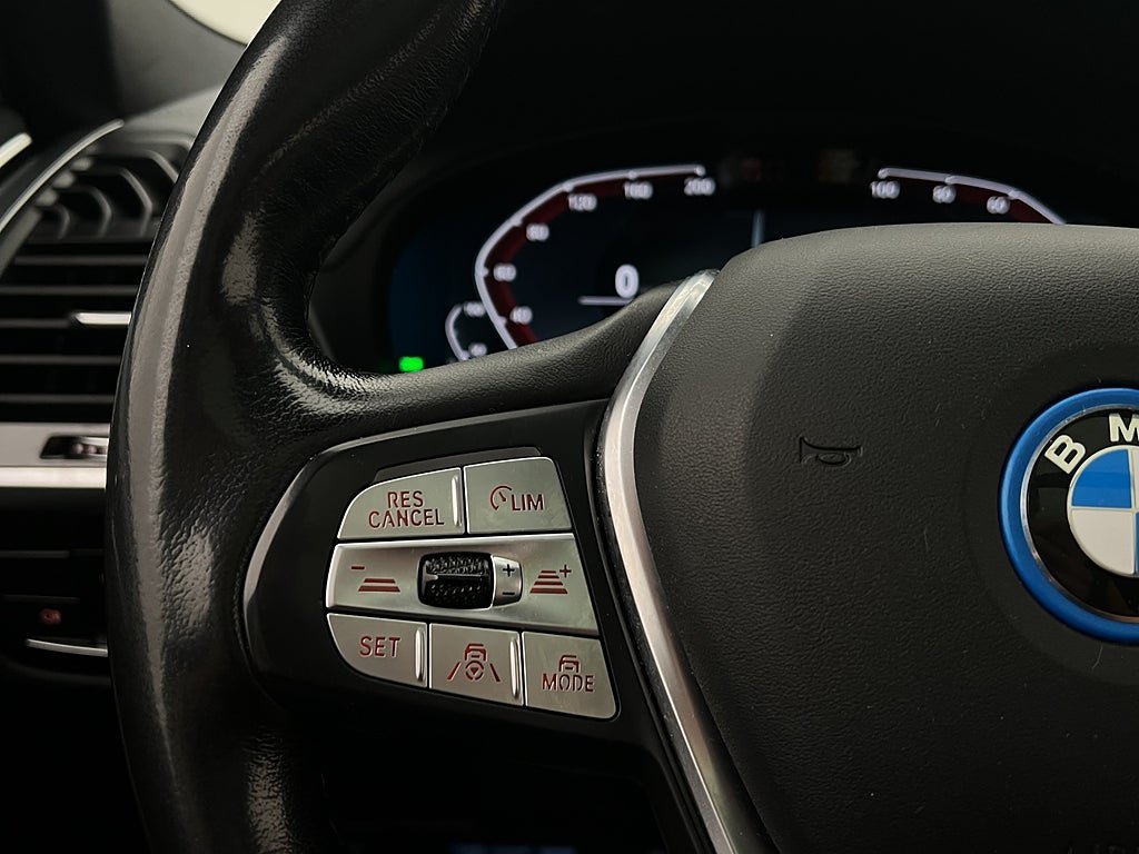 Vehicle Image 29
