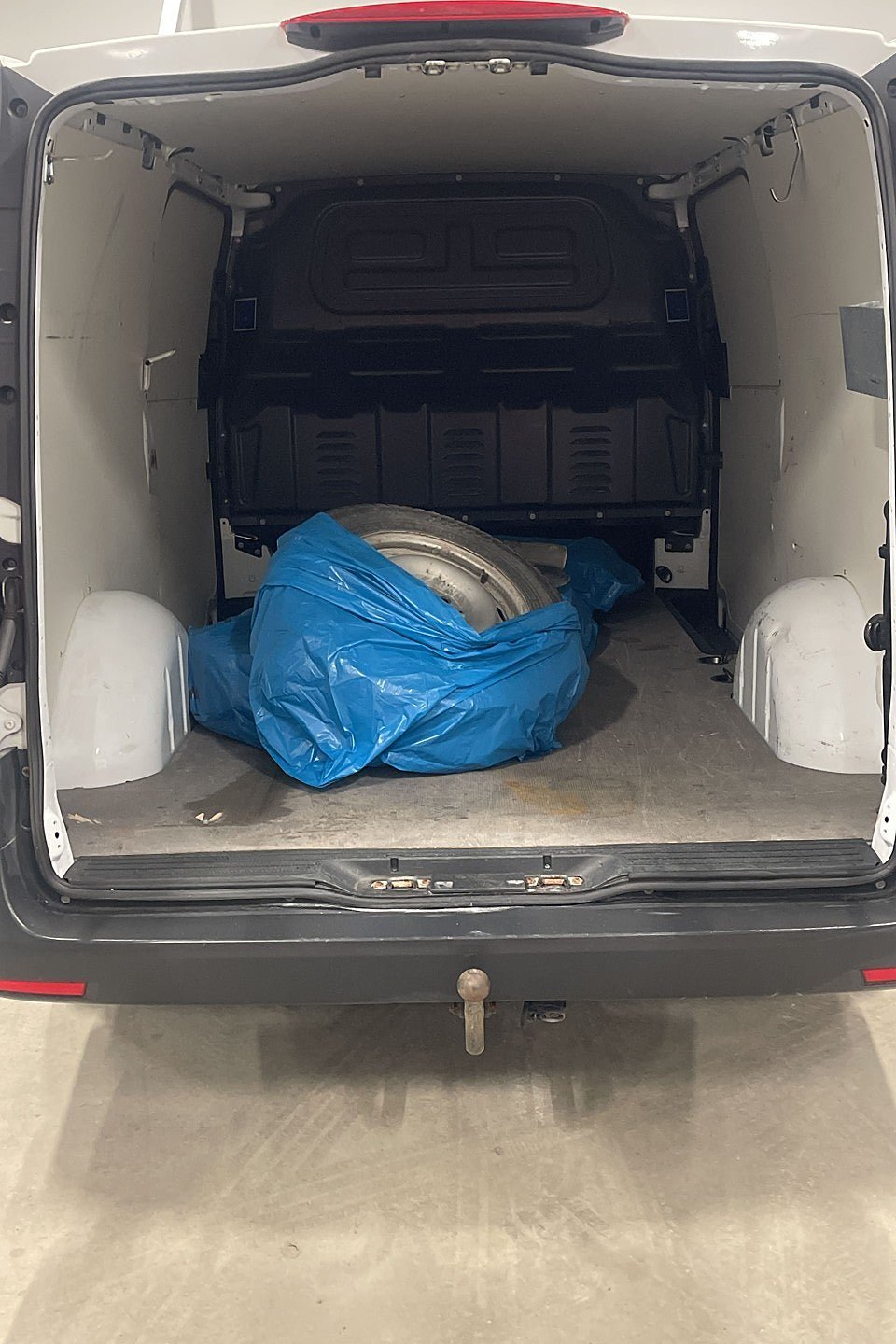 Vehicle Image 8