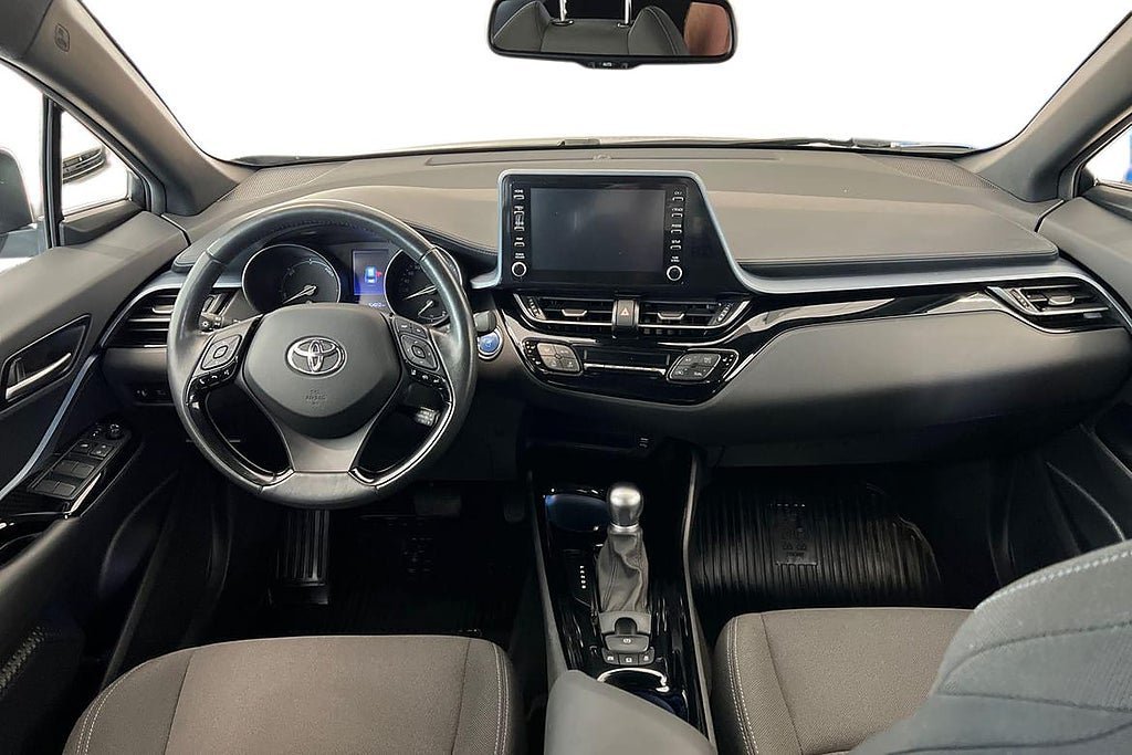 Vehicle Image 9