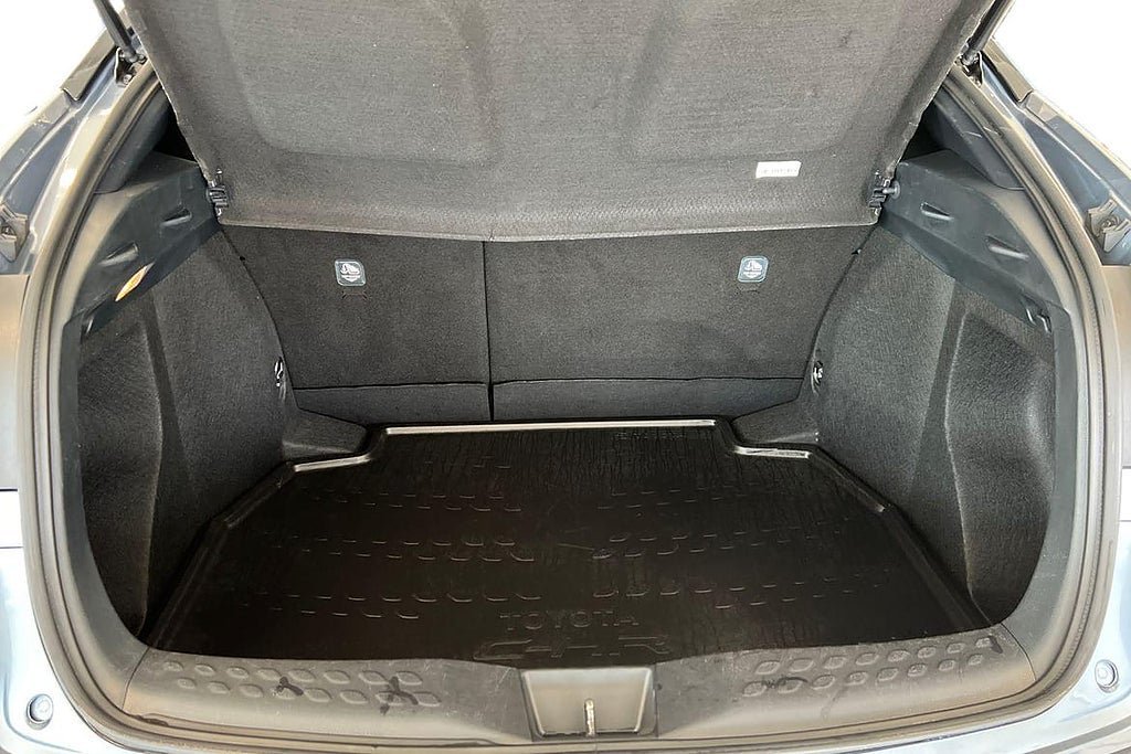Vehicle Image 12