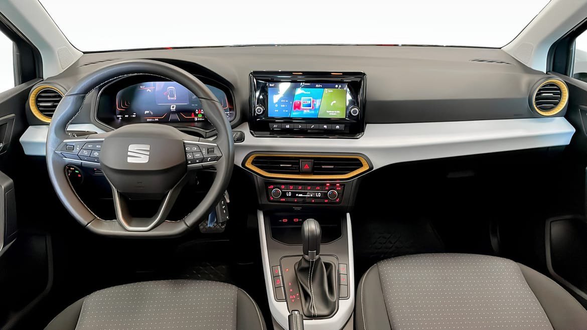 Vehicle Image 10