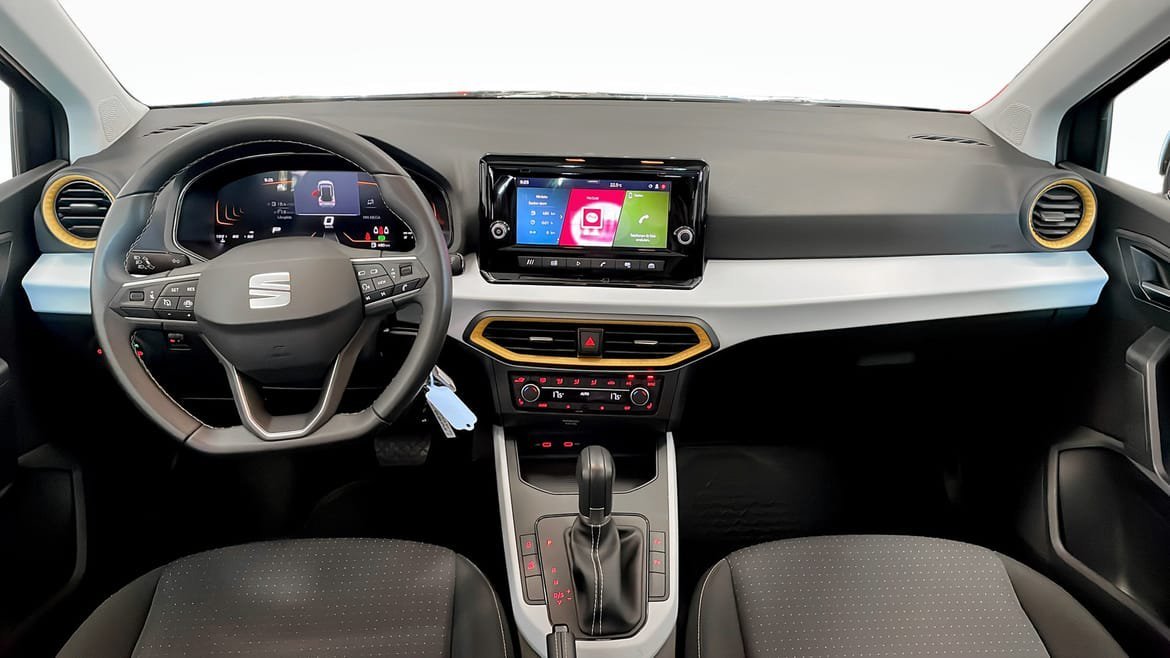 Vehicle Image 10
