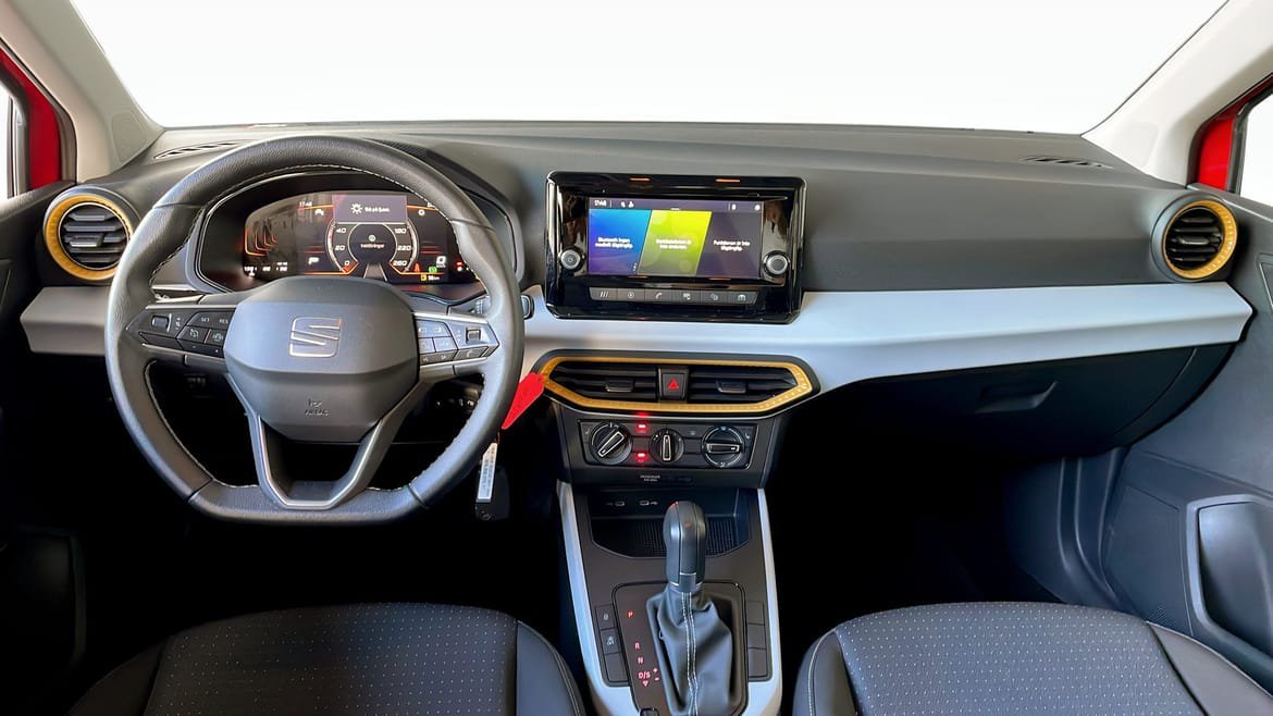 Vehicle Image 10