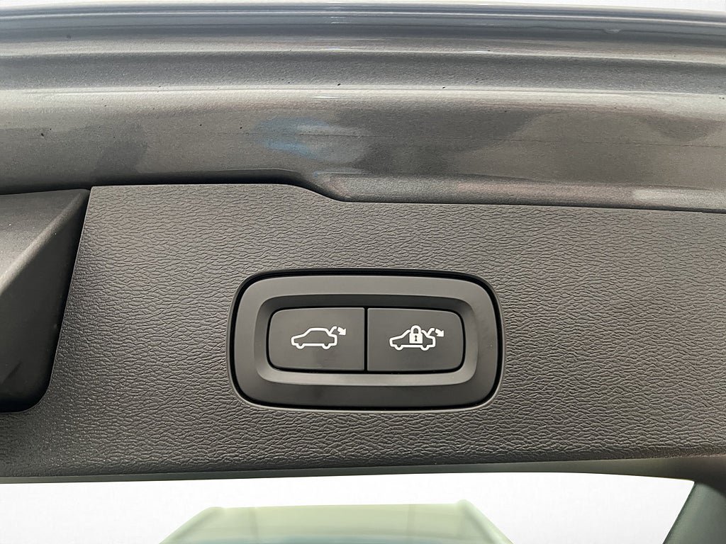 Vehicle Image 29