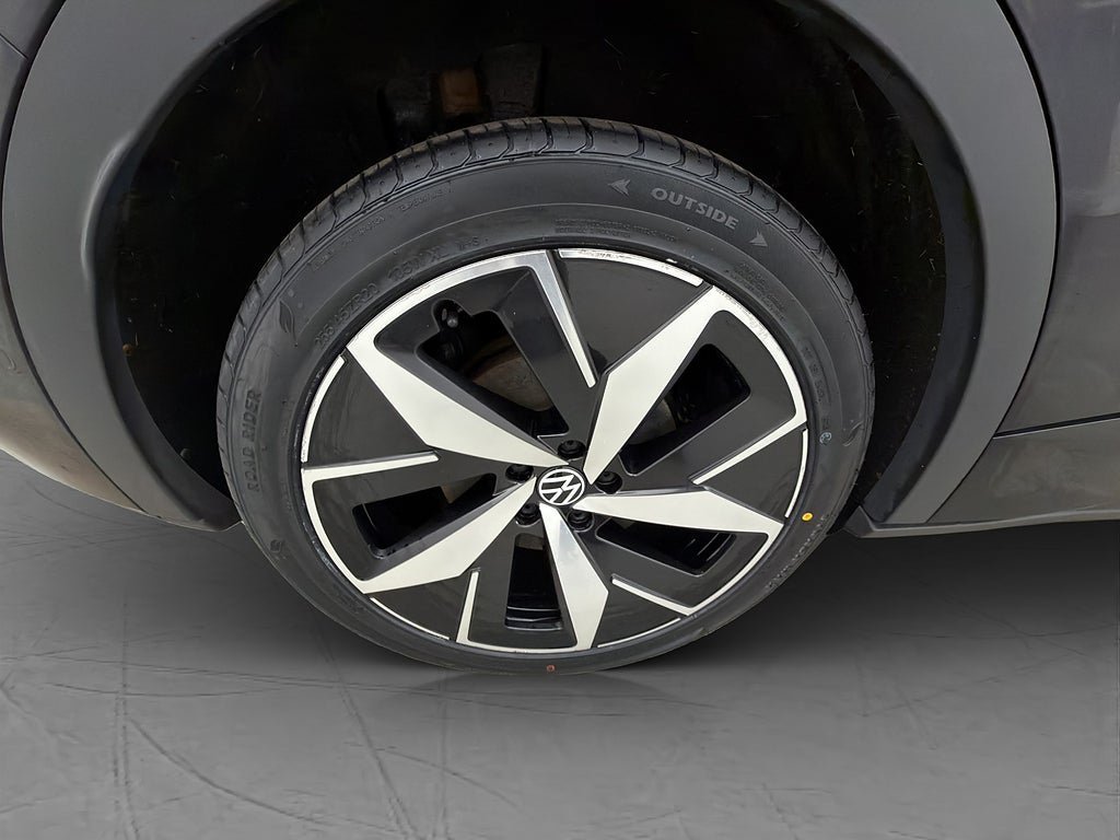 Vehicle Image 35