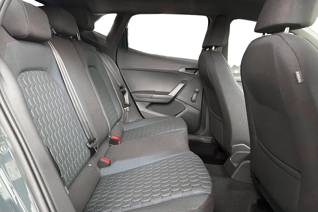 Vehicle Image 14