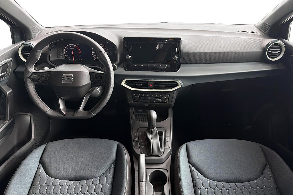 Vehicle Image 15
