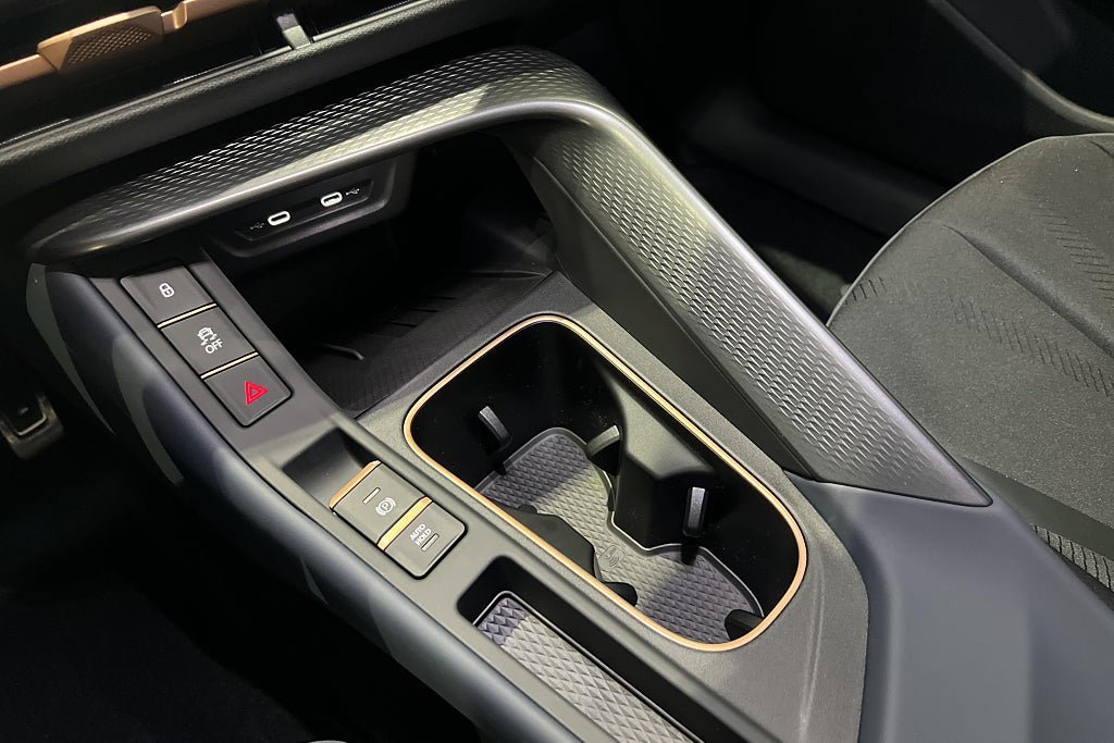 Vehicle Image 28