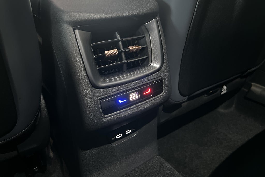 Vehicle Image 29