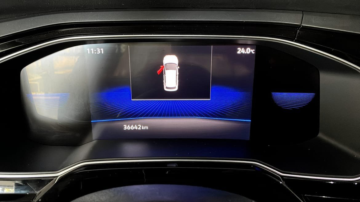 Vehicle Image 13