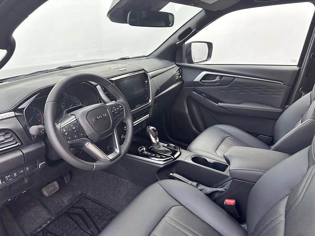 Vehicle Image 17