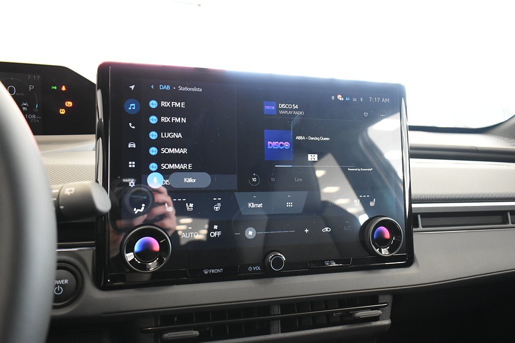 Vehicle Image 19