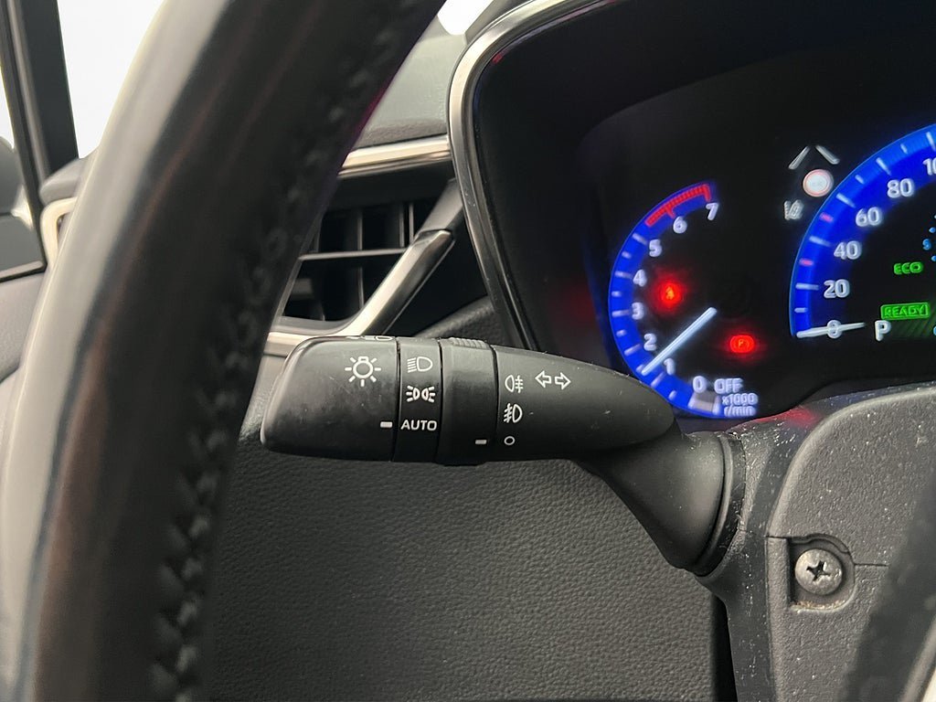 Vehicle Image 21