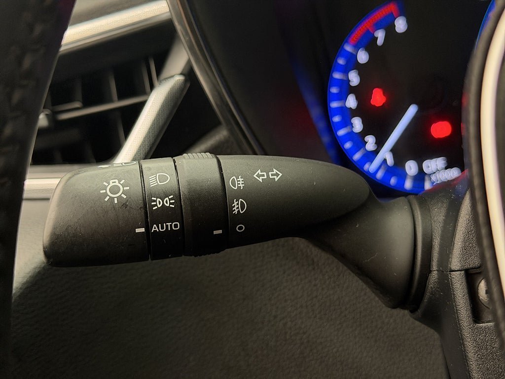 Vehicle Image 28