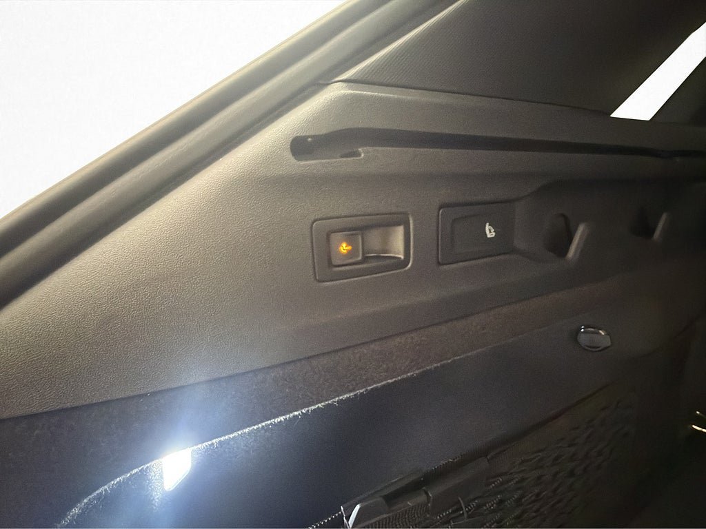 Vehicle Image 34