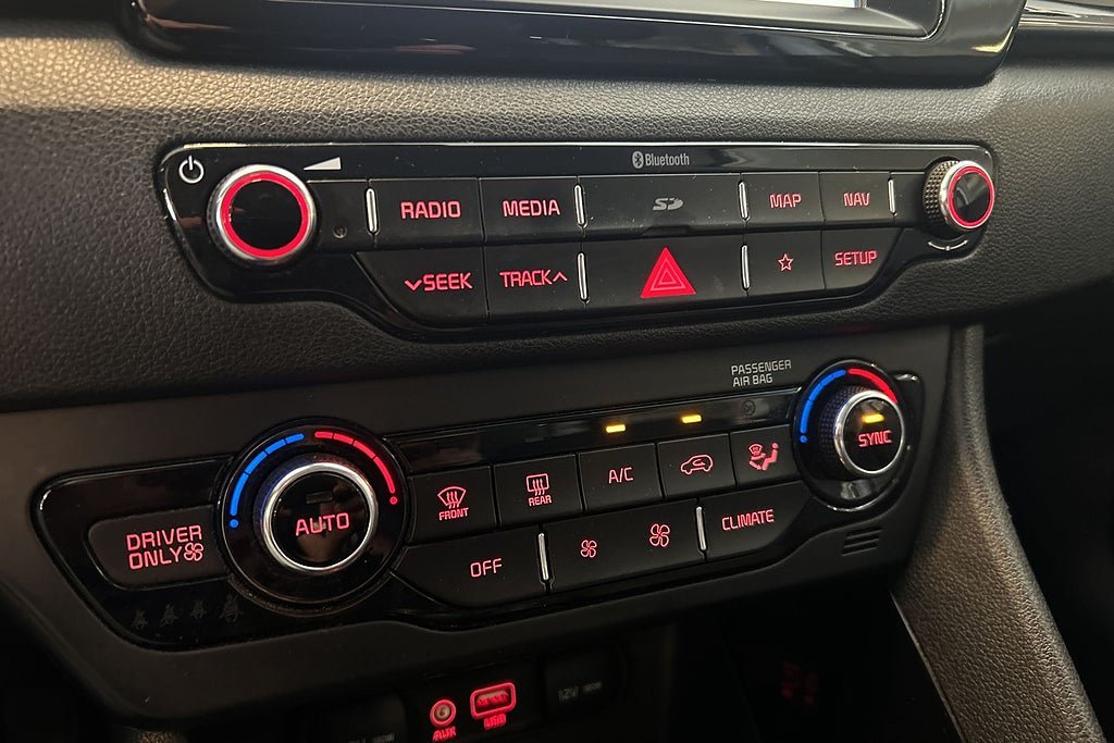 Vehicle Image 26