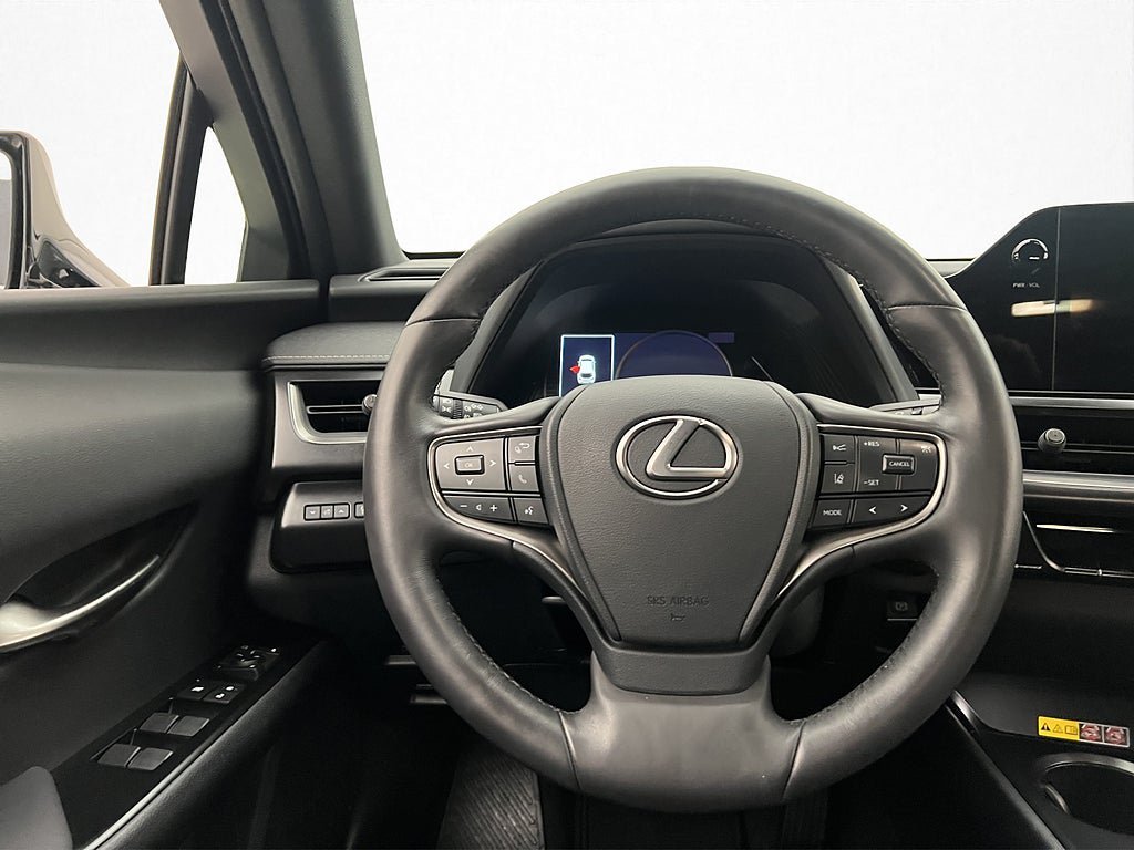 Vehicle Image 14