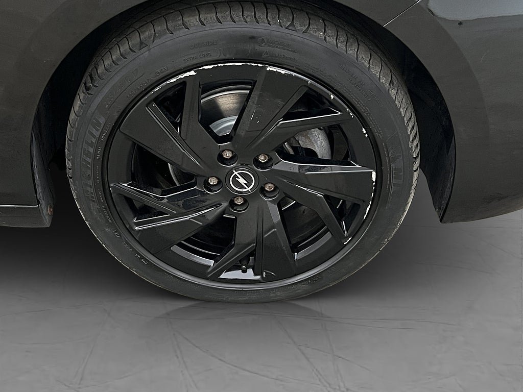 Vehicle Image 38