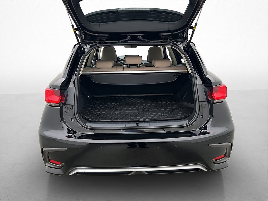 Vehicle Image 30