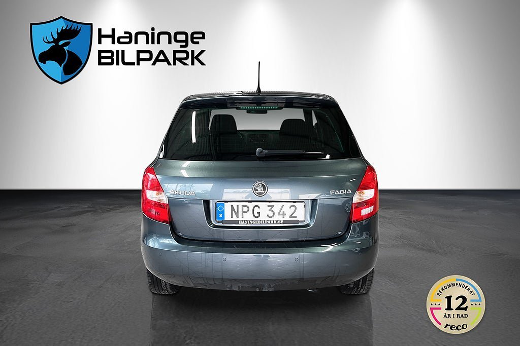 Vehicle Image 9