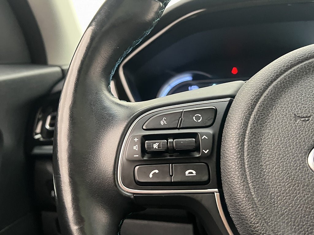 Vehicle Image 28