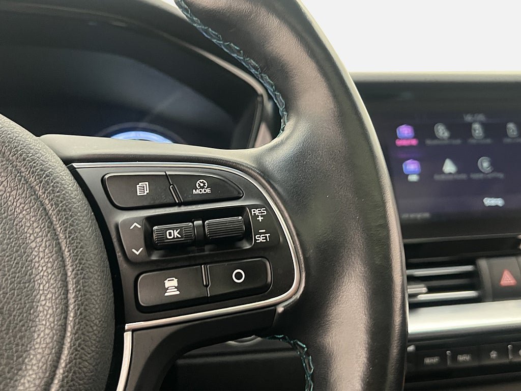 Vehicle Image 29