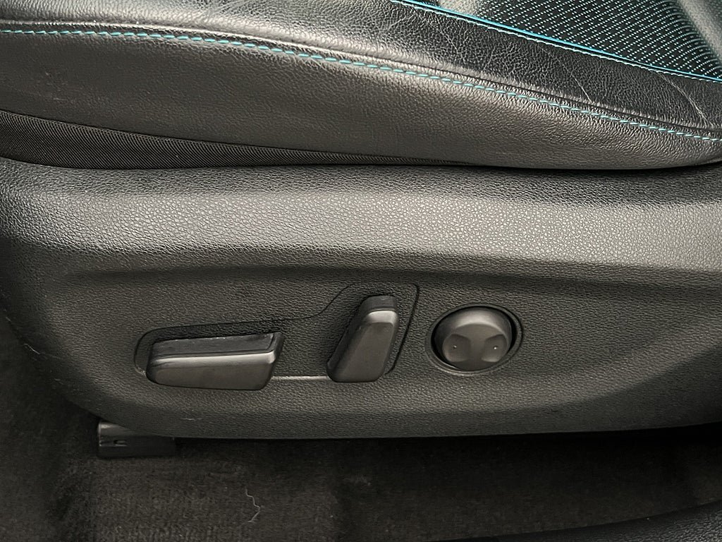 Vehicle Image 28