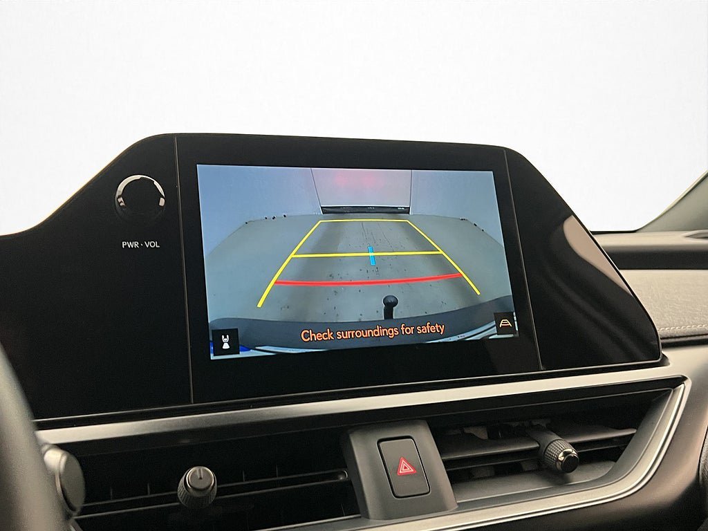 Vehicle Image 19