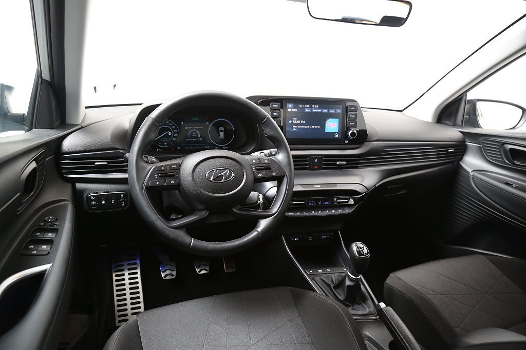 Vehicle Image 18