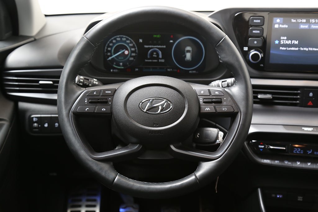 Vehicle Image 21
