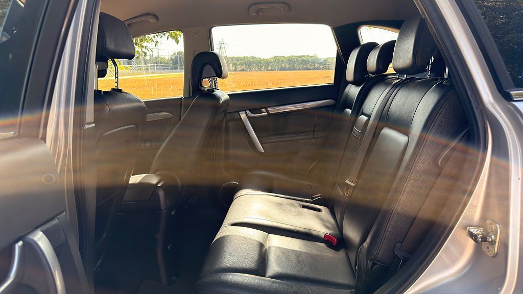 Vehicle Image 13