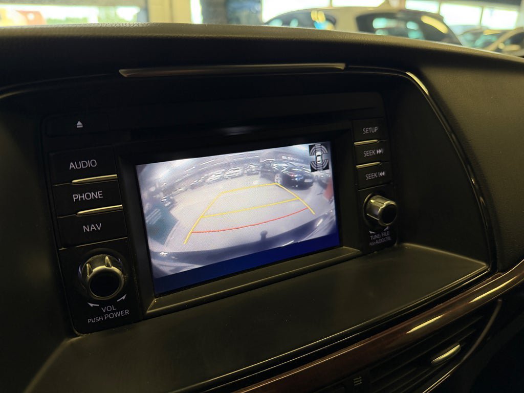 Vehicle Image 12