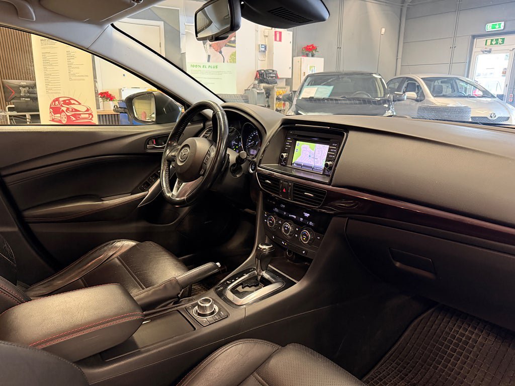 Vehicle Image 17