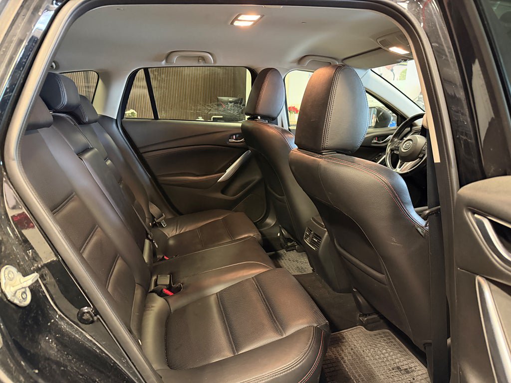 Vehicle Image 21