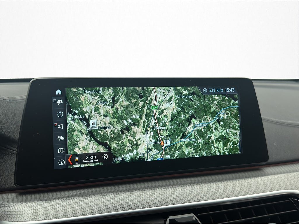 Vehicle Image 25