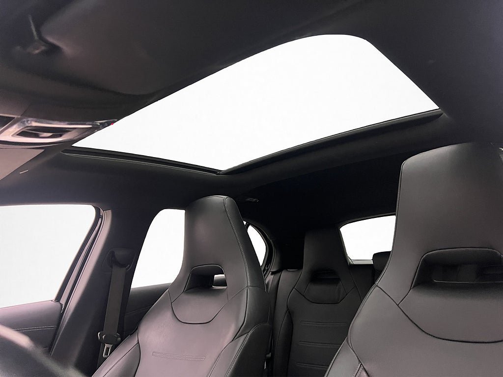 Vehicle Image 24
