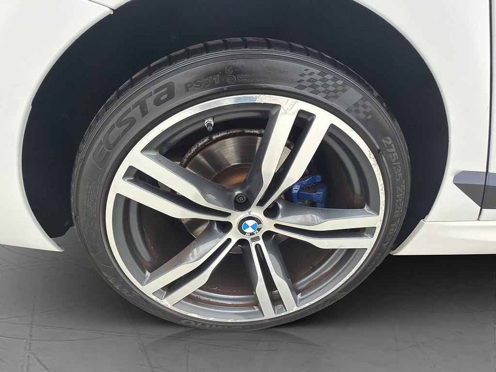 Vehicle Image 38