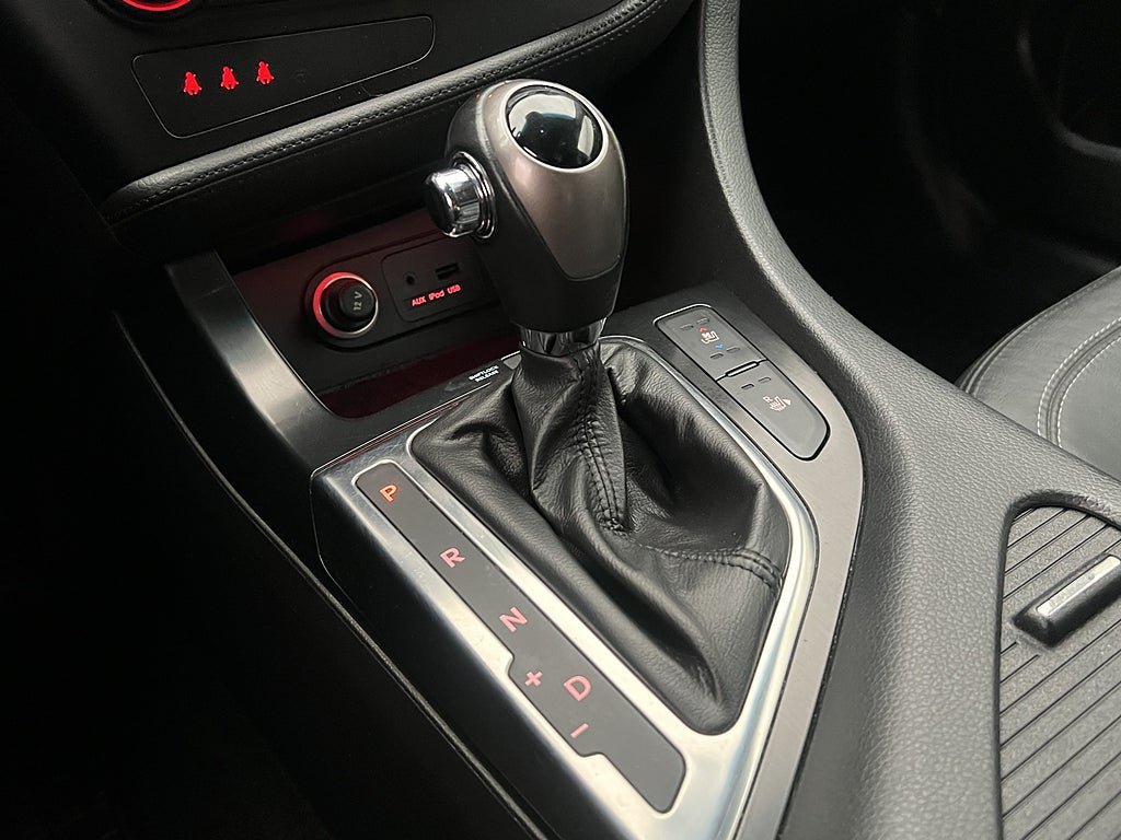 Vehicle Image 28