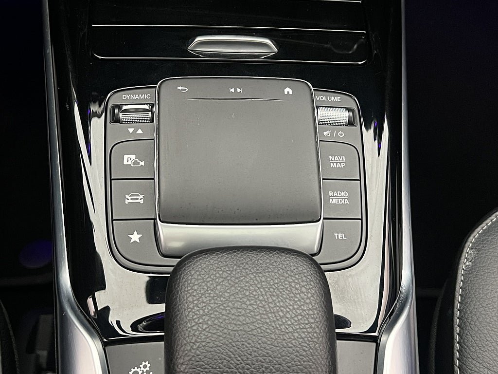 Vehicle Image 36